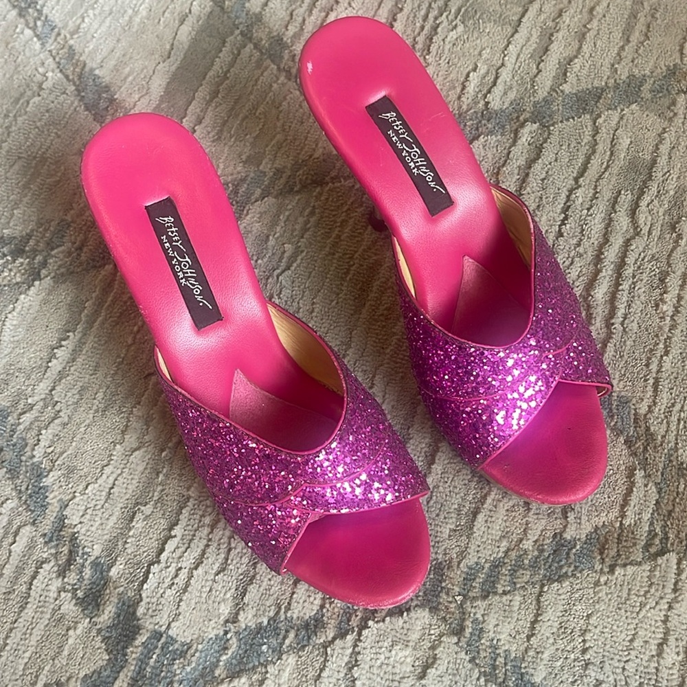 Rare find! Betsey Johnson glitter heels!!!